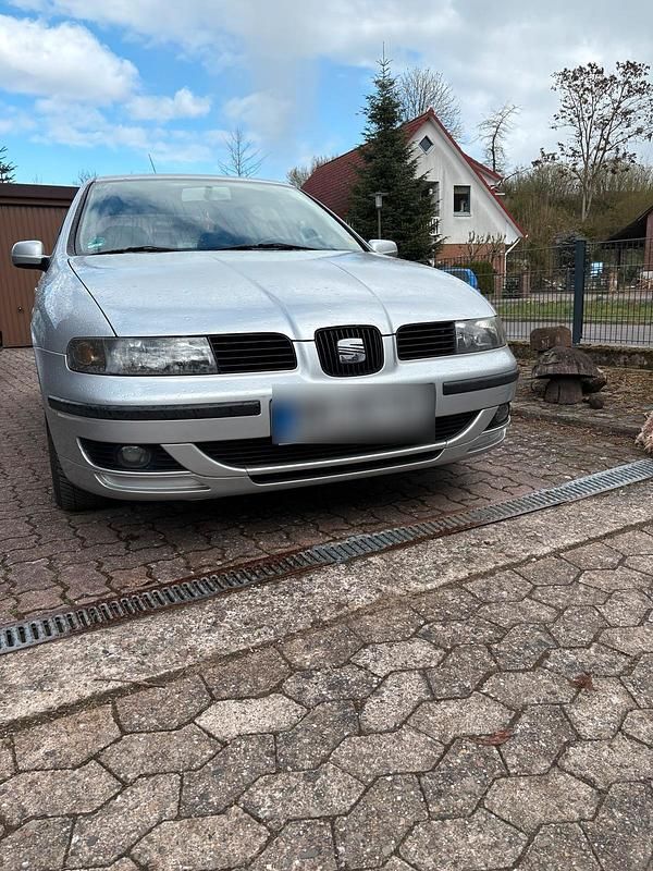 Gebraucht Seat Leon 105 PS (77 kW) 2002 Silber Kleinwagen