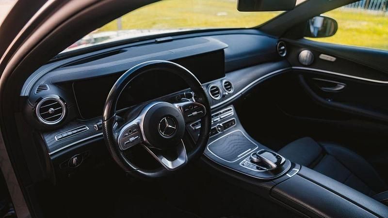 Gebraucht Mercedes E400 AMG 340 PS (250 kW) 2019 Grau Limousine