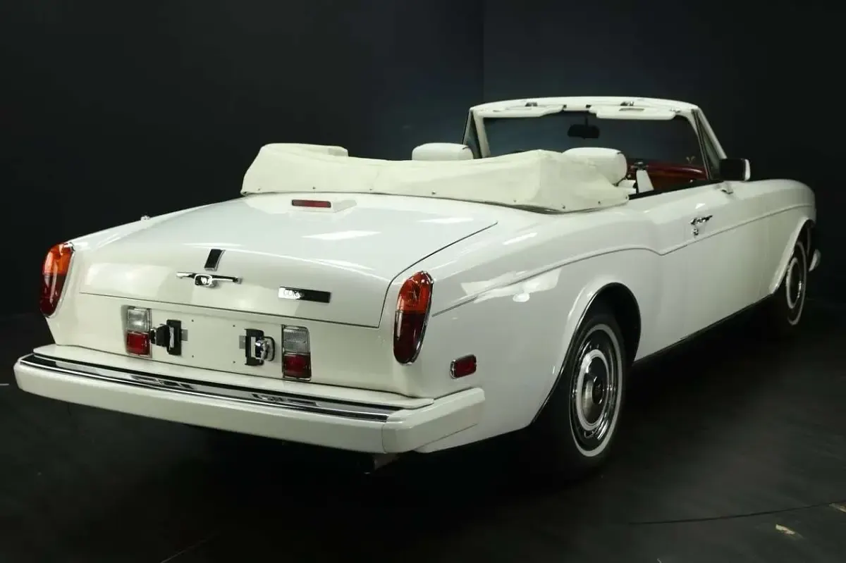 Gebraucht Rolls Royce Corniche 212 PS (155 kW) 1991 Weiß Cabrio