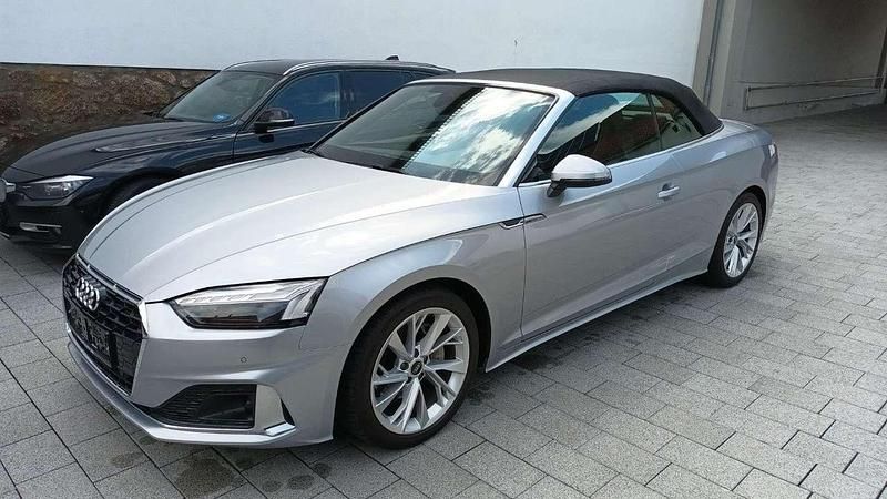 Florettsilber metallic Gebraucht 2022 Audi A5 Cabriolet Advanced Cabrio | 35.990 € (Superpreis) - Bild 1/4