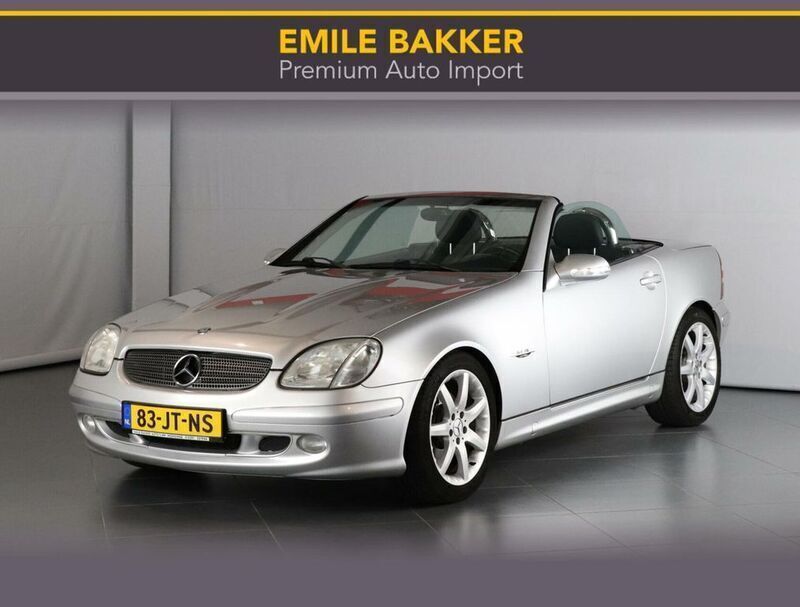 Grau Gebraucht 2002 Mercedes SLK320 Edition Cabrio | 12.950 € - Bild 1/4