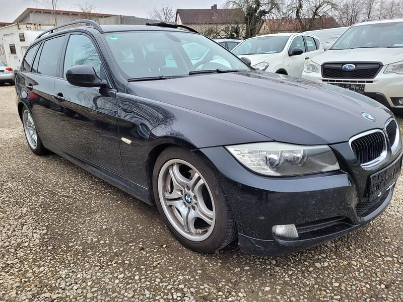 Gebraucht BMW 318 143 PS (105 kW) 2009 Schwarz Kombi