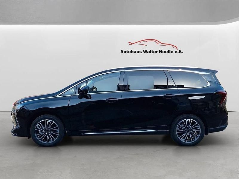 Ny DFSK Forthing 4 177 HK (130 kW) 2026 Sort MPV