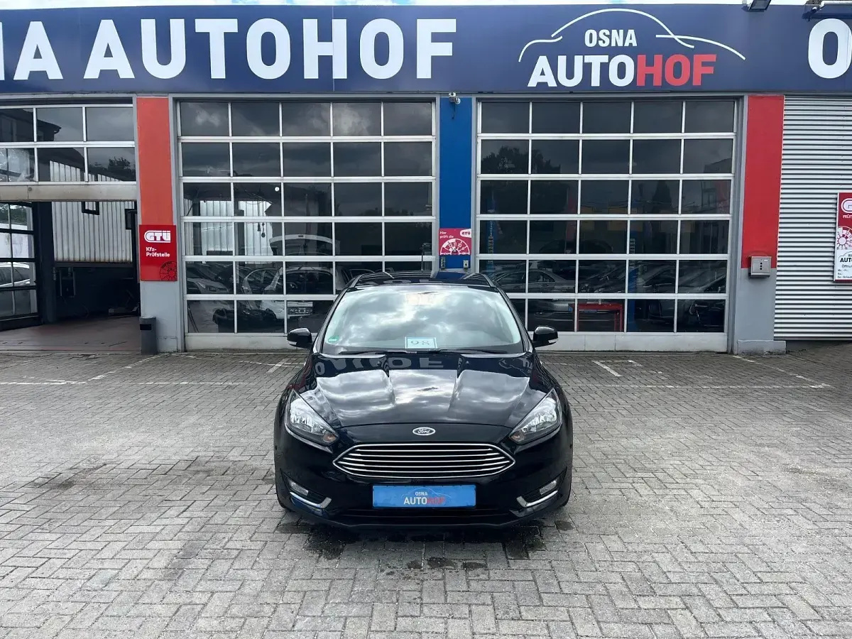 Gebraucht Ford Focus Titanium 150 PS (110 kW) 2018 Schwarz Limousine