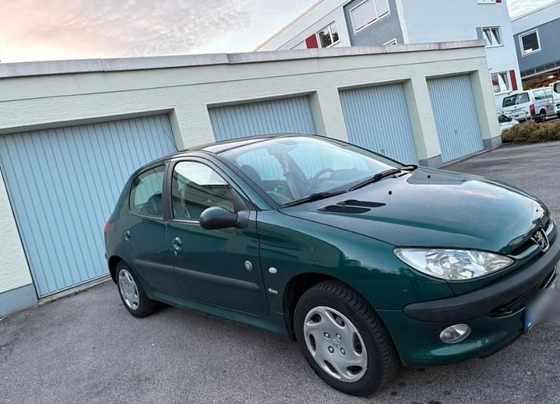 Gebraucht Peugeot 206 75 PS (55 kW) 2000 Grün Kleinwagen