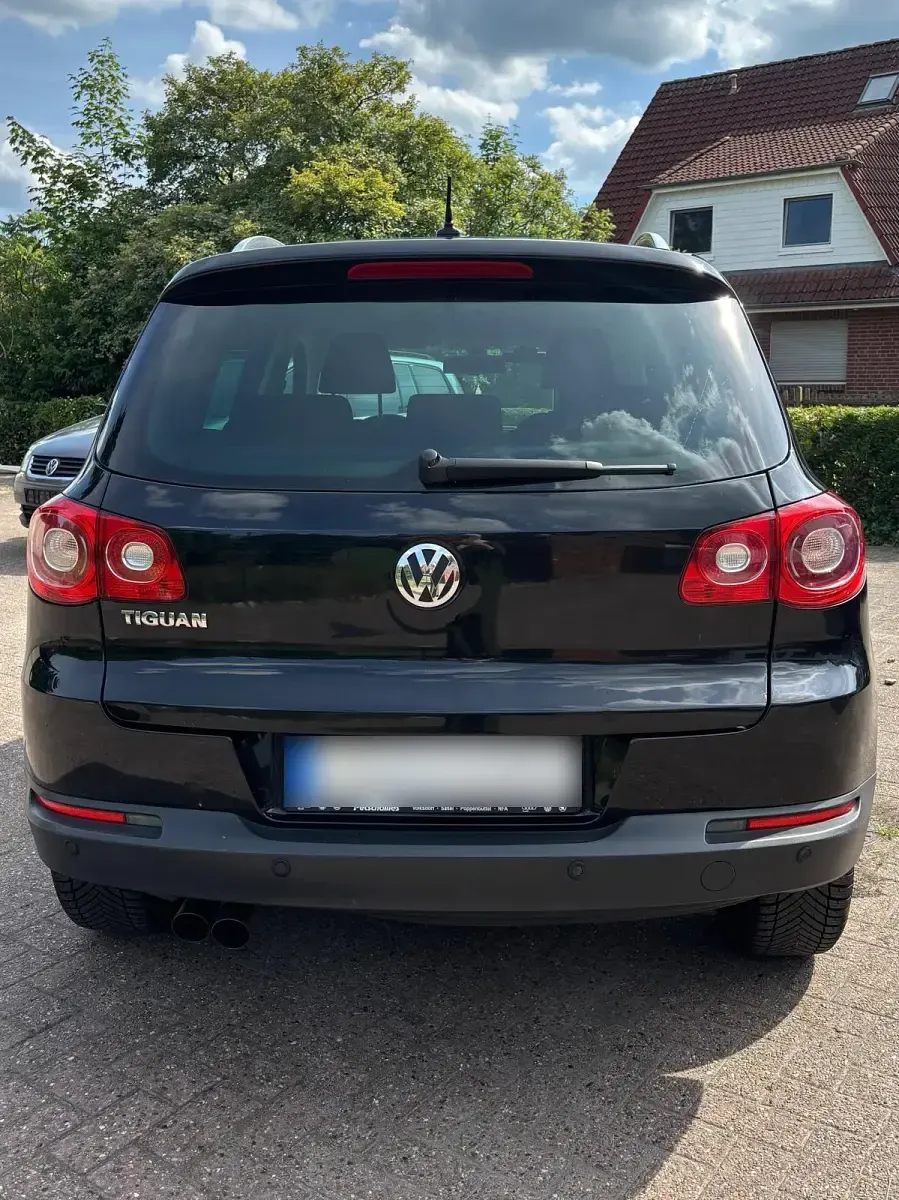 Gebraucht VW Tiguan 140 PS (102 kW) 2010 Schwarz SUV
