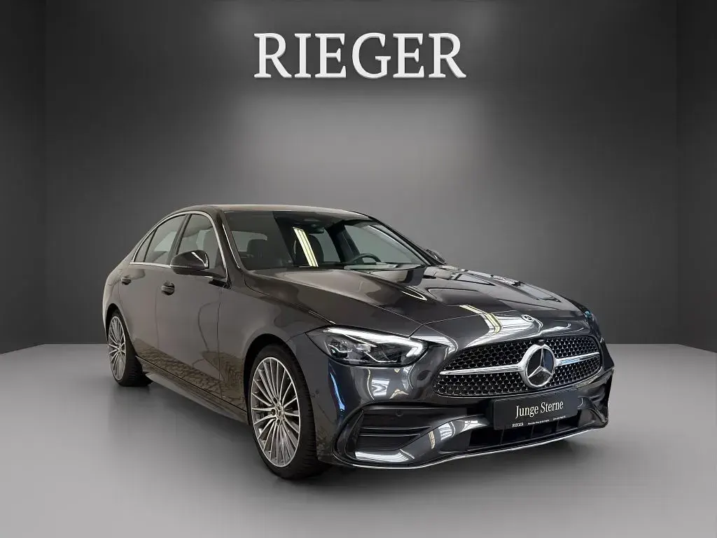 Gebraucht Mercedes C300 AMG 265 PS (194 kW) 2025 Grau Limousine