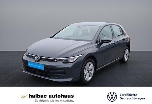 Gebraucht VW Golf VIII Life 116 PS (85 kW) 2024 Delfingrau metallic Limousine
