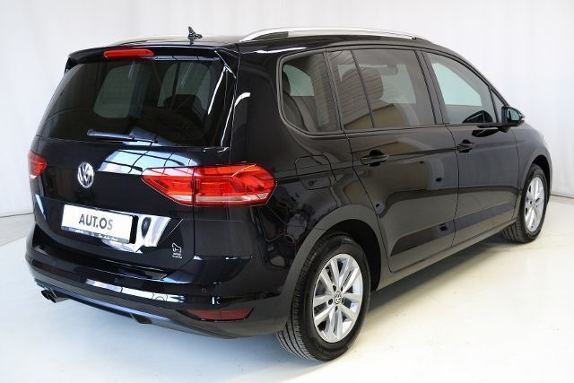 Gebraucht VW Touran Allstar 150 PS (110 kW) 2016 Schwarz metallic Van / Kleinbus