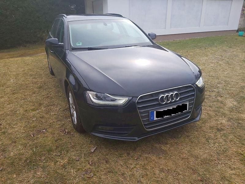 Gebraucht Audi A4 Attraction 170 PS (125 kW) 2012 Schwarz Kombi