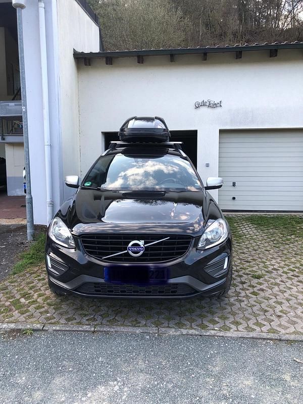 Gebraucht Volvo XC60 R-Design 190 PS (139 kW) 2016 Schwarz SUV