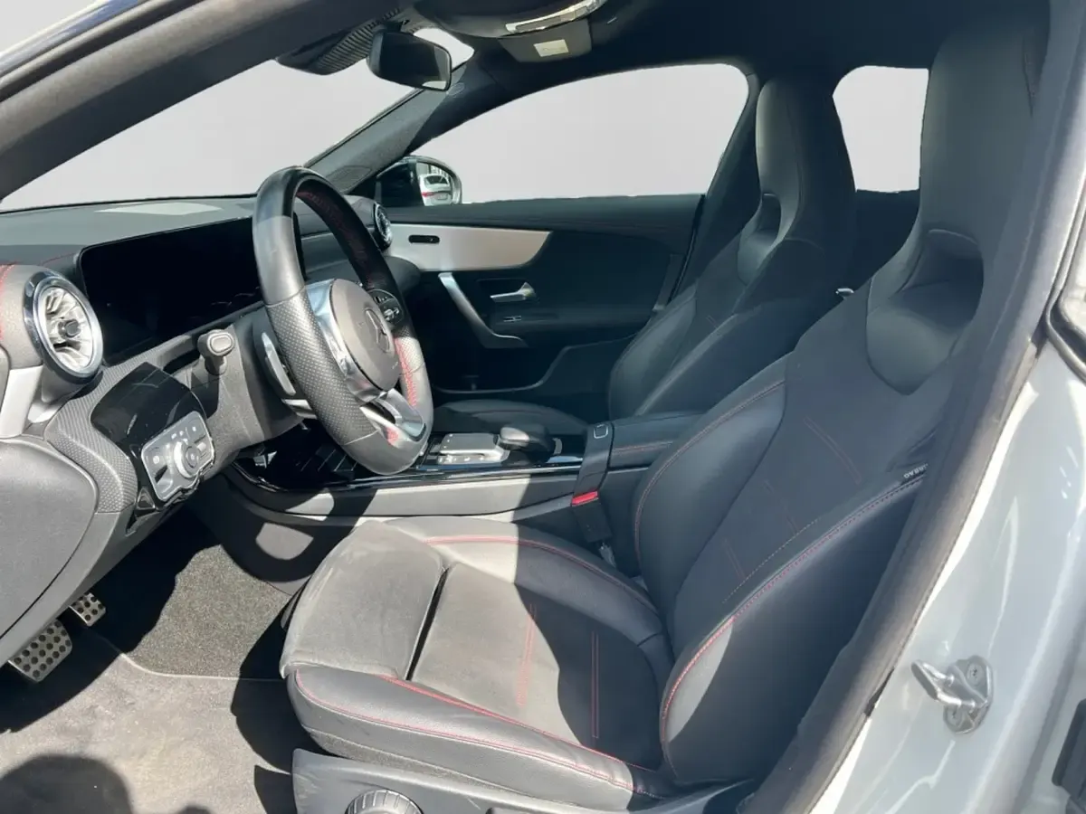 Gebraucht Mercedes CLA200 AMG 120 PS (88 kW) 2022 Digitalweiß Coupé