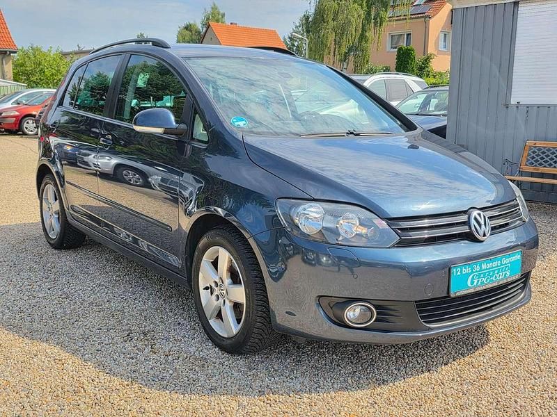 Gebraucht VW Golf VI Team 122 PS (89 kW) 2011 Blau Kleinwagen