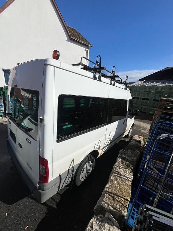 Second-hand Ford Transit 86 CP (63 kW) 2011 Alb Monovolum