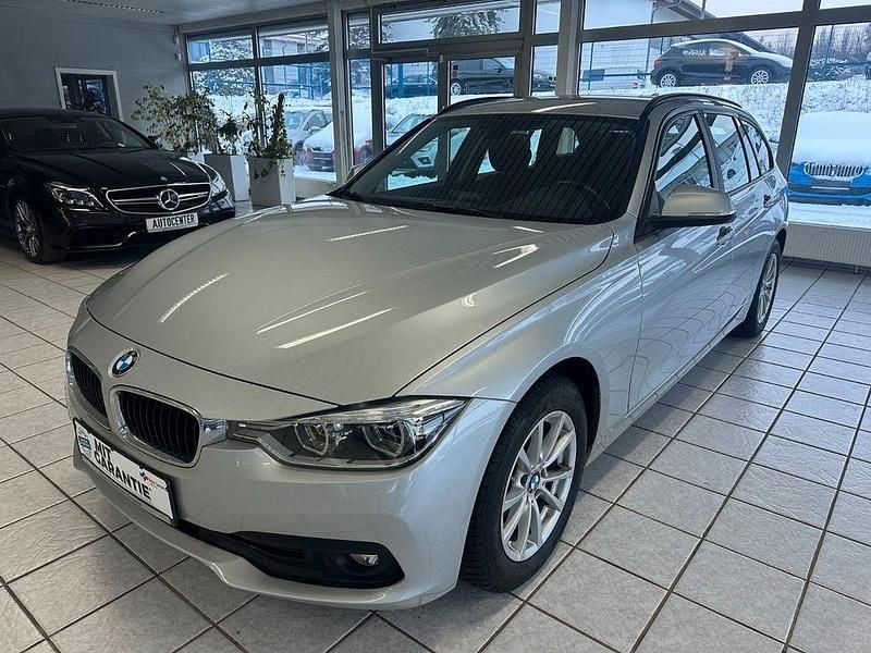Gebraucht BMW 318 Performance 150 PS (110 kW) 2019 Silber Kombi