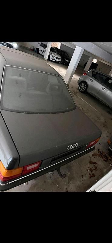 Usata Audi 100 120 CV (88 kW) 1990 Grigio Berlina