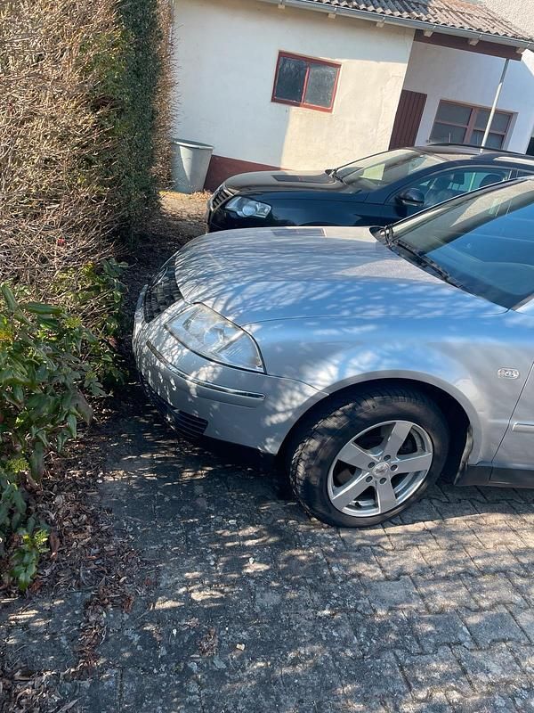 Gebraucht VW Passat 150 PS (110 kW) 2002 Silber Kombi