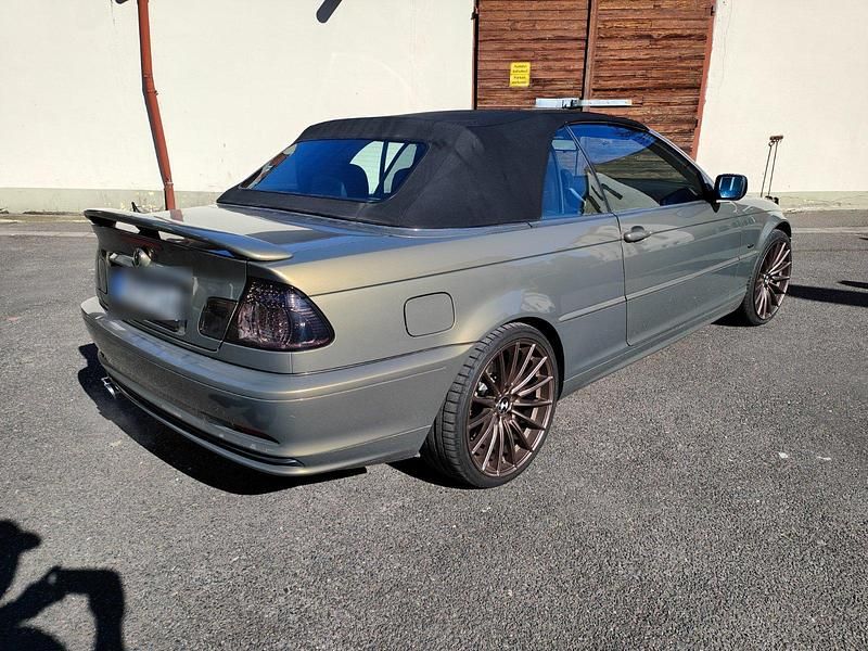 Gold Gebraucht 2002 BMW 320 Cabriolet Cabrio | 9.999 € (Teuer) - Bild 1/4