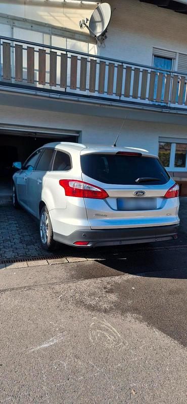 Gebraucht Ford Focus 2012 Silber Kombi