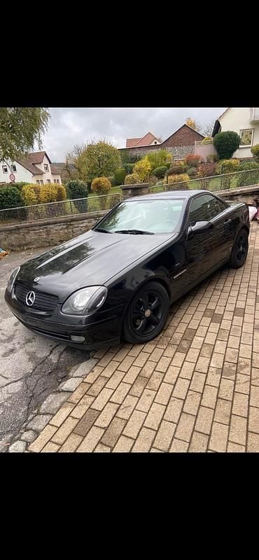 Schwarz Gebraucht 1999 Mercedes 230 Cabrio | 1.800 € (Fairer Preis) - Bild 1/4