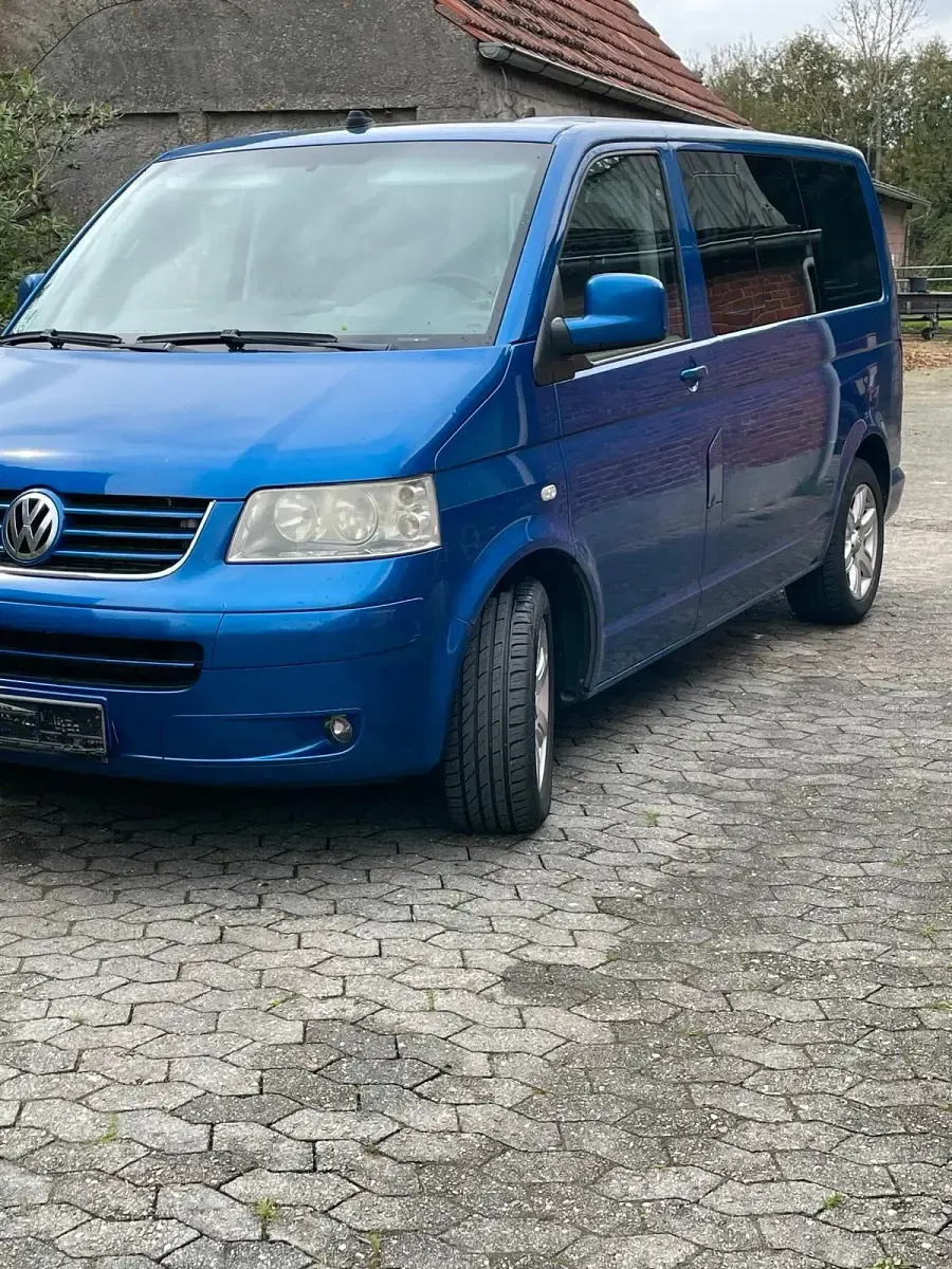 Gebraucht VW T5 131 PS (96 kW) 2005 Blau Van