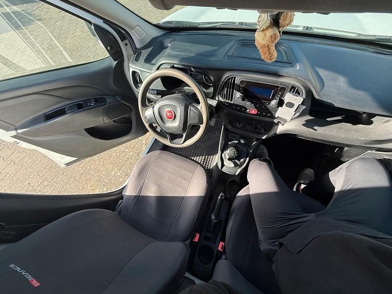 Gebraucht Fiat Doblò 116 PS (85 kW) 2016 Weiß Van / Kleinbus