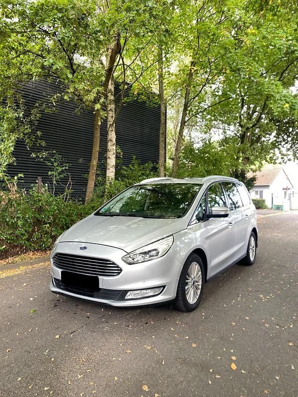 Gebraucht Ford Galaxy 190 PS (139 kW) 2019 Silber Van / Kleinbus