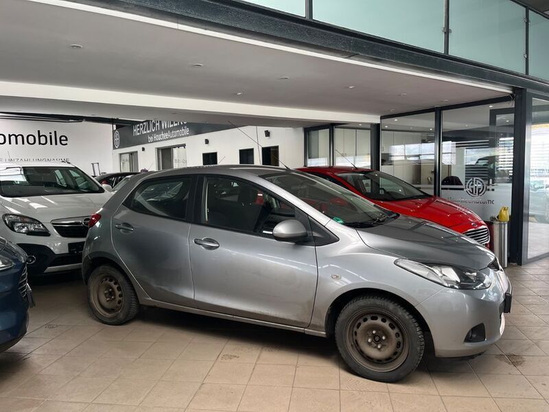 Gebraucht Mazda 2 103 PS (75 kW) 2009 Silber Kleinwagen