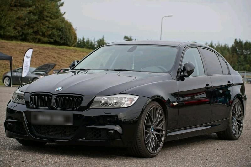 Schwarz Gebraucht 2010 BMW 335 M Performance Limousine | 16.700 € (Fairer Preis) - Bild 1/4