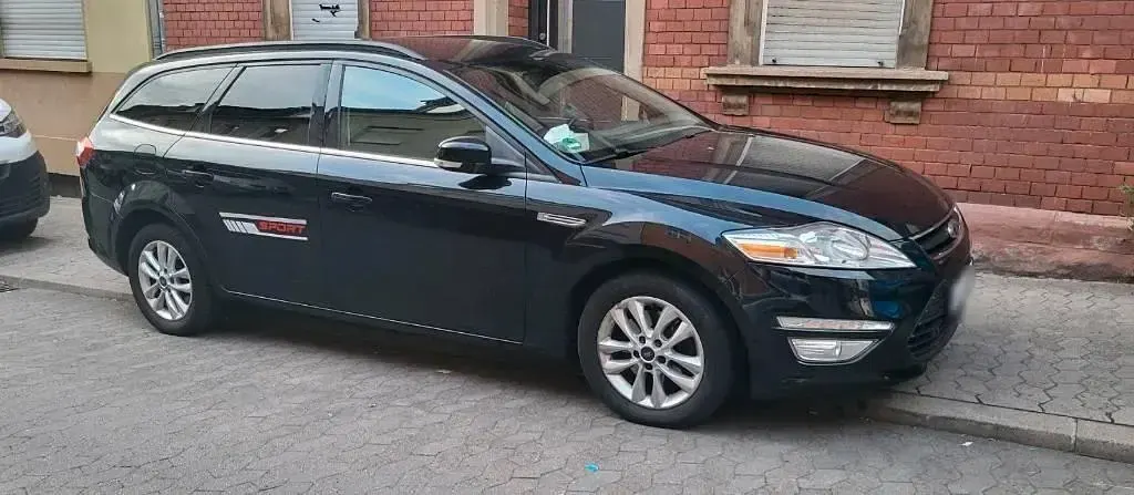 Gebraucht Ford Mondeo 140 PS (102 kW) 2012 Kombi