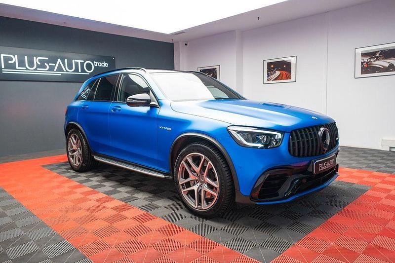 Blau Gebraucht 2021 Mercedes GLC63 AMG AMG SUV | 48.999 € - Bild 1/4
