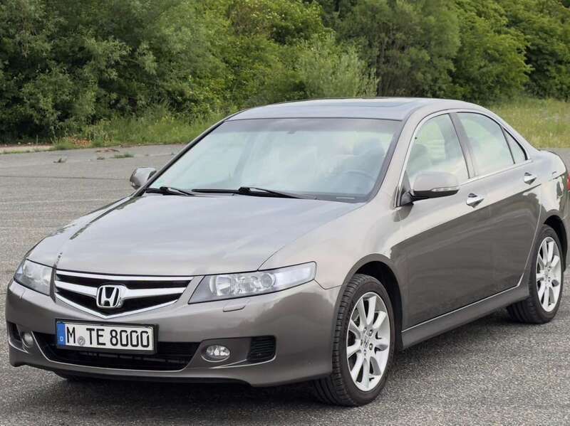 Beige Gebraucht 2007 Honda Accord Executive Limousine | 5.500 € (Teuer) - Bild 1/4
