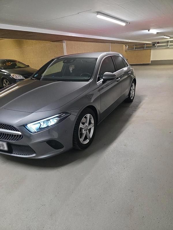 Gebraucht Mercedes A250 224 PS (164 kW) 2018 Grau Kleinwagen