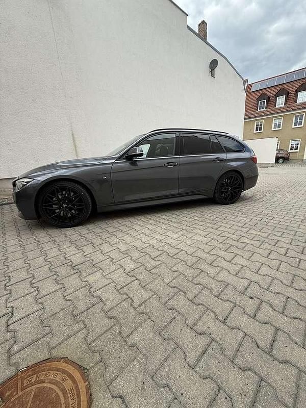 Gebraucht 2018 BMW 330 M Sport Kombi | 24.000 € (Etwas zu teuer) - Bild 1/4