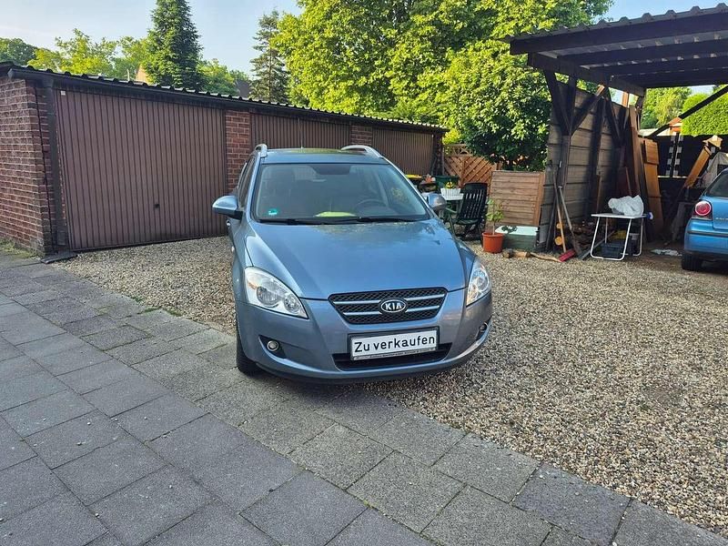 Blau Gebraucht 2008 Kia Ceed Sportswagon EX Kombi | 1.200 € (Fairer Preis) - Bild 1/4