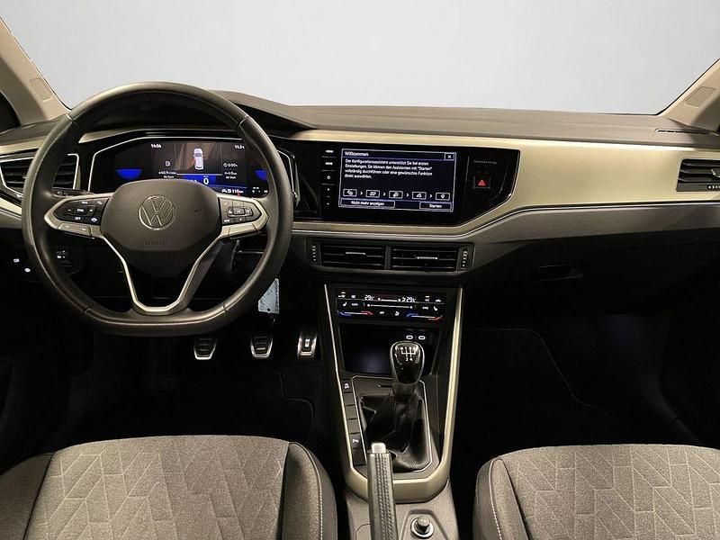 Gebraucht VW Polo Move 80 PS (58 kW) 2023 Pure white Kleinwagen