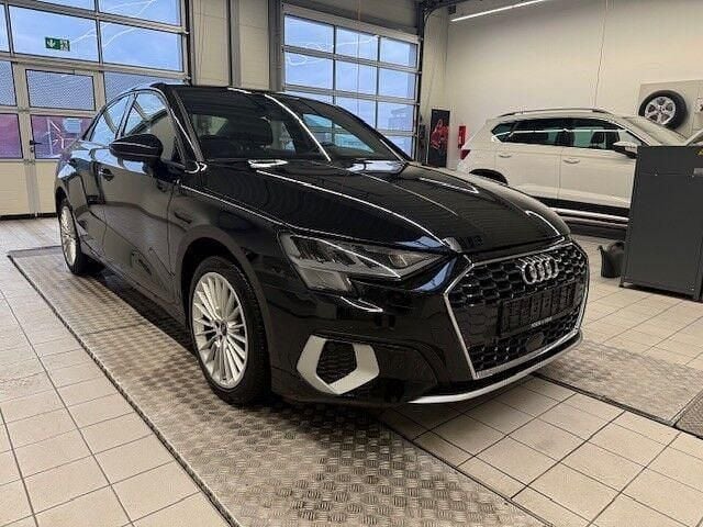 Schwarz Gebraucht 2021 Audi A3 Advanced Limousine | 20.000 € (Guter Preis) - Bild 1/4