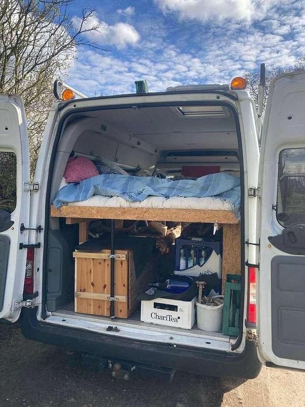 Weiß Gebraucht 2011 Ford Tourneo Van | 5.555 € - Bild 1/4