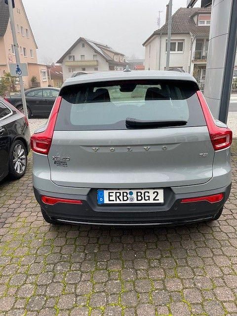 Gebraucht Volvo XC40 Plus 129 PS (94 kW) 2023 Grau SUV