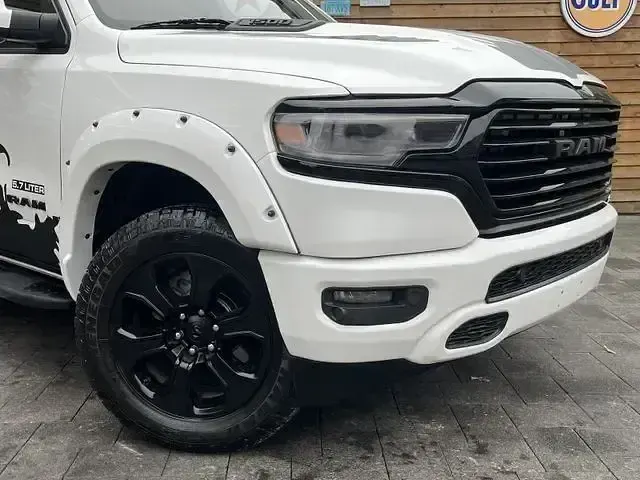 Używany Dodge Ram 401 KM (294 kW) 2023 Biały Pickup