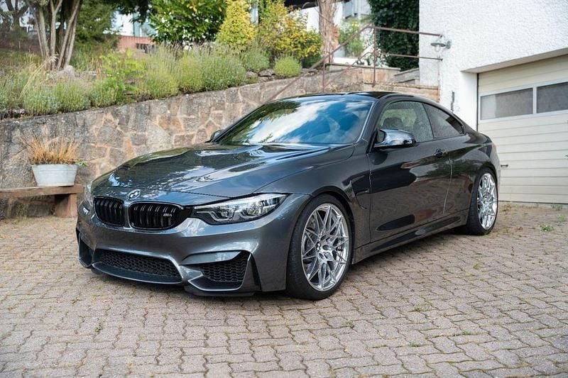 Grau Gebraucht 2017 BMW M4 Competition Edition Coupé | 47.999 € (Fairer Preis) - Bild 1/4