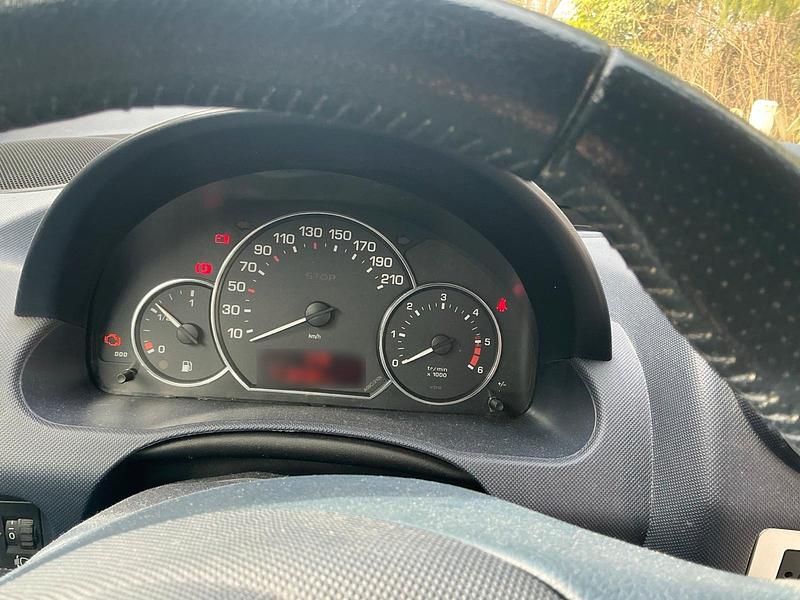 Gebraucht Peugeot 1007 109 PS (80 kW) 2009 Schwarz Van / Kleinbus