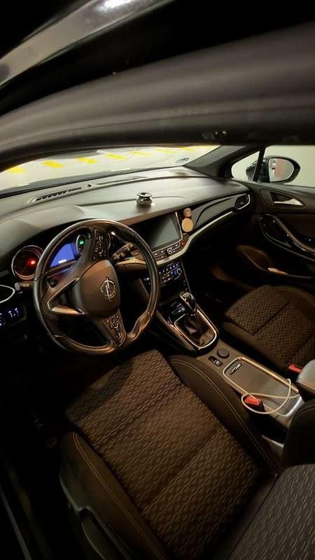 Gebraucht Opel Astra Innovation 110 PS (80 kW) 2016 Schwarz Limousine