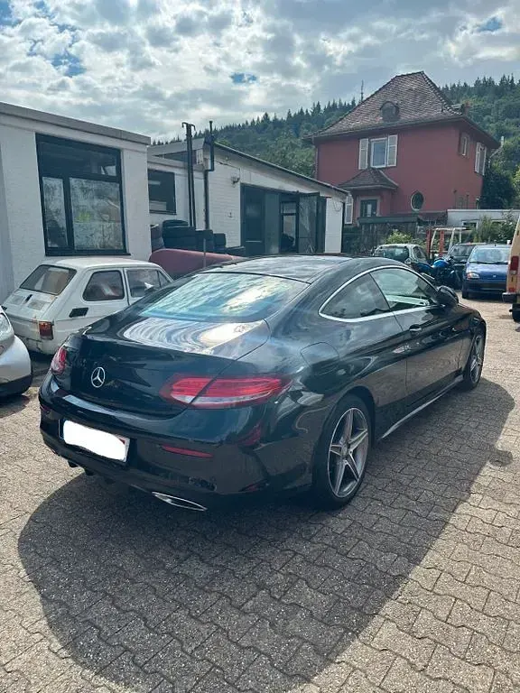 Gebraucht Mercedes C200 184 PS (135 kW) 2016 Schwarz Coupé
