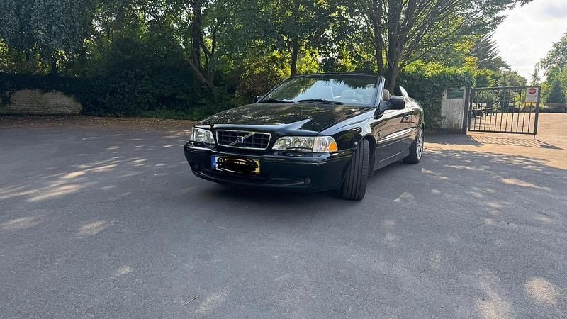 Schwarz Gebraucht 2002 Volvo C70 Cabrio | 7.999 € - Bild 1/4