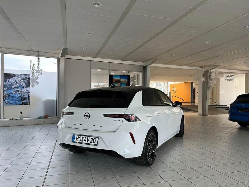 Gebraucht Opel Astra 136 PS (100 kW) 2025 Weiß Limousine