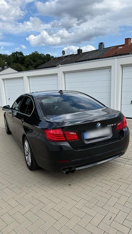 Schwarz Gebraucht 2013 BMW 525 Limousine | 7.900 € (Superpreis) - Bild 1/4