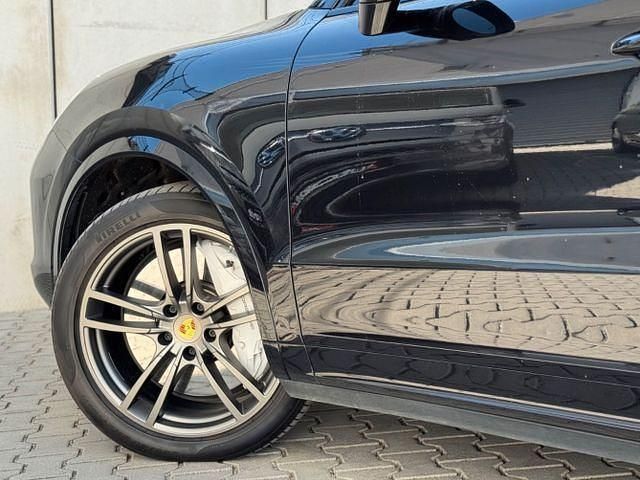 Gebraucht Porsche Cayenne Turbo 549 PS (403 kW) 2018 Schwarz SUV