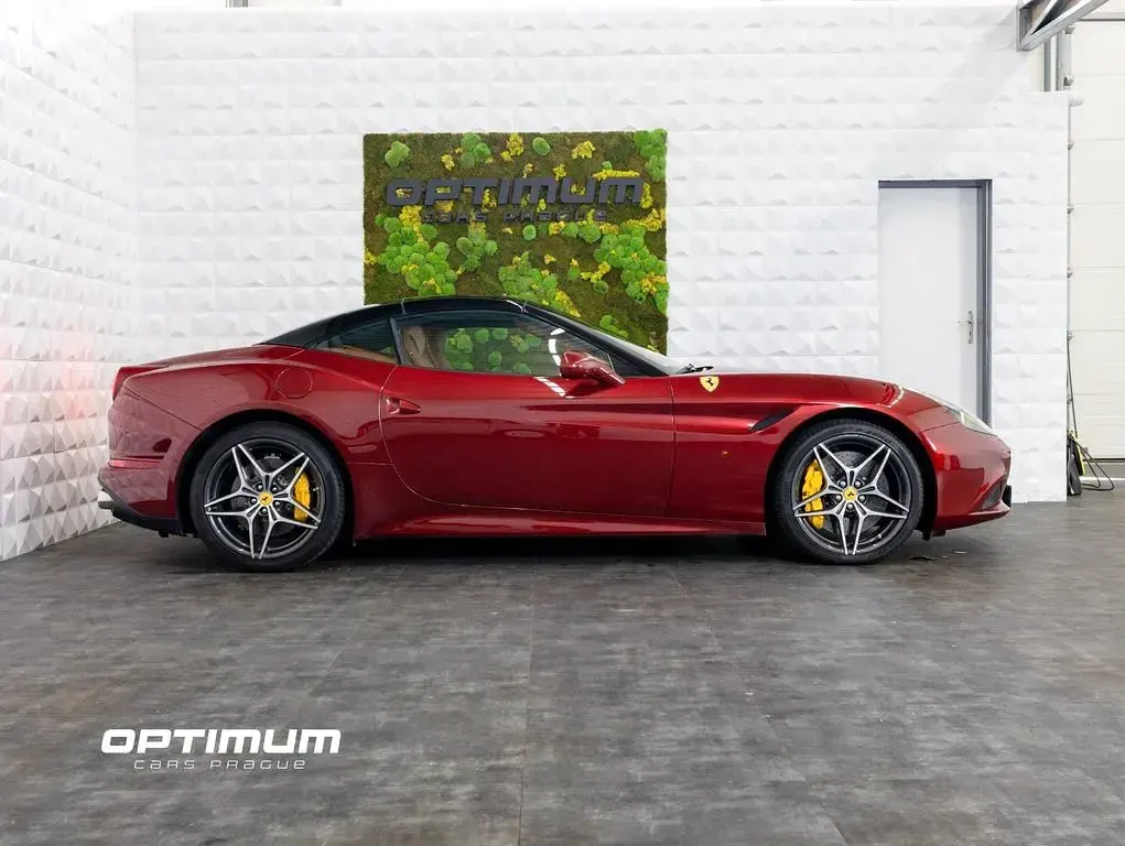 Gebraucht Ferrari California 560 PS (411 kW) 2015 Rot Cabrio