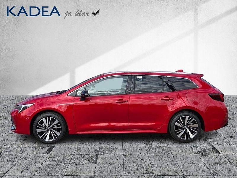 Neu Toyota Corolla 178 PS (130 kW) 2026 Emotional red 2 Kombi